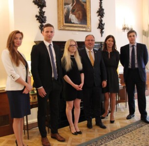 our scholars Anna Richards & Alek Napieraj, accompanied by our Chairman Rafal Libera, with Polish Ambassador in the UK – His Excellency Arkady Rzegocki